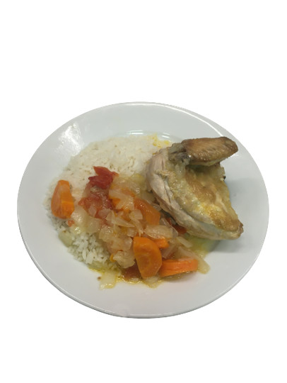 Frango estufado ao natural com legumes